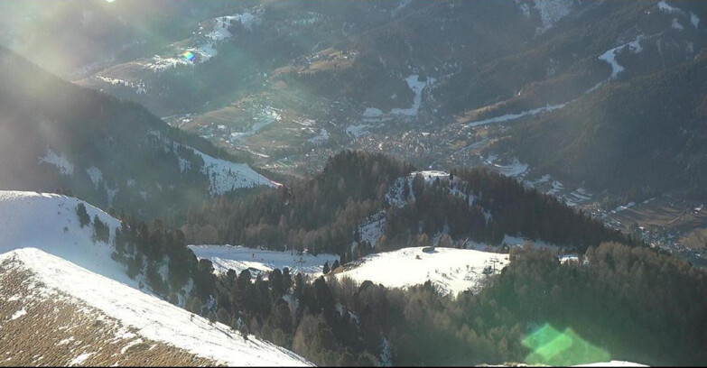 Webcam Pozza di Fassa-Aloch-Buffaure  - Sasso Lungo e Sasso Piatto visti da Buffaure