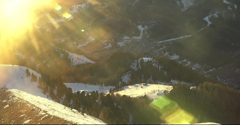 Webcam Pozza di Fassa-Aloch-Buffaure  - Sasso Lungo e Sasso Piatto visti da Buffaure