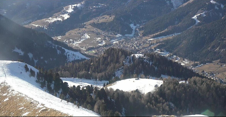 Webcam Pozza di Fassa-Aloch-Buffaure  - Sasso Lungo e Sasso Piatto visti da Buffaure