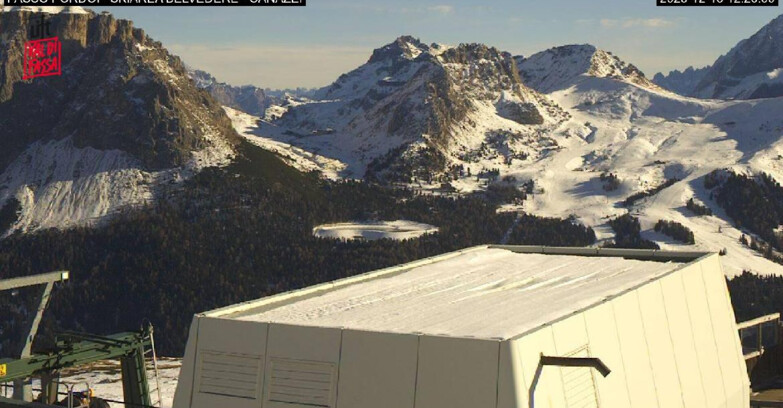 Webcam Campitello-Mazzin-Col Rodella  - Canazei - Belvedere - Skiarea Belvedere