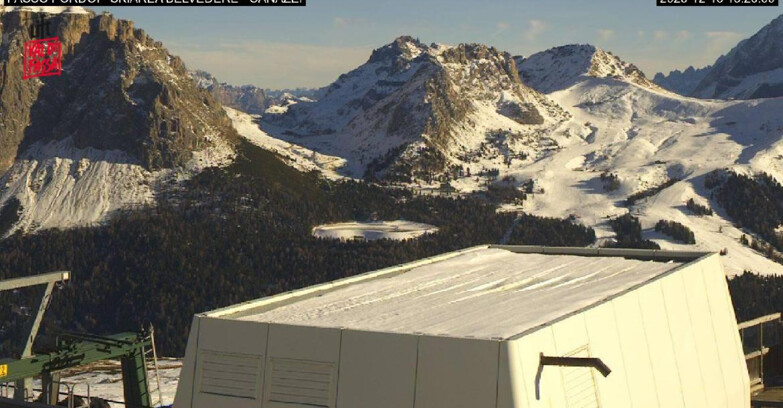 Webcam Campitello-Mazzin-Col Rodella  - Canazei - Belvedere - Skiarea Belvedere