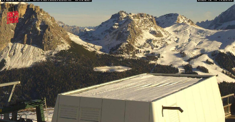 Webcam Campitello-Mazzin-Col Rodella  - Canazei - Belvedere - Skiarea Belvedere