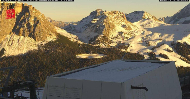 Webcam Campitello-Mazzin-Col Rodella  - Canazei - Belvedere - Skiarea Belvedere