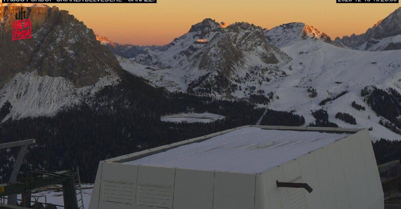 Webcam Campitello-Mazzin-Col Rodella  - Canazei - Belvedere - Skiarea Belvedere