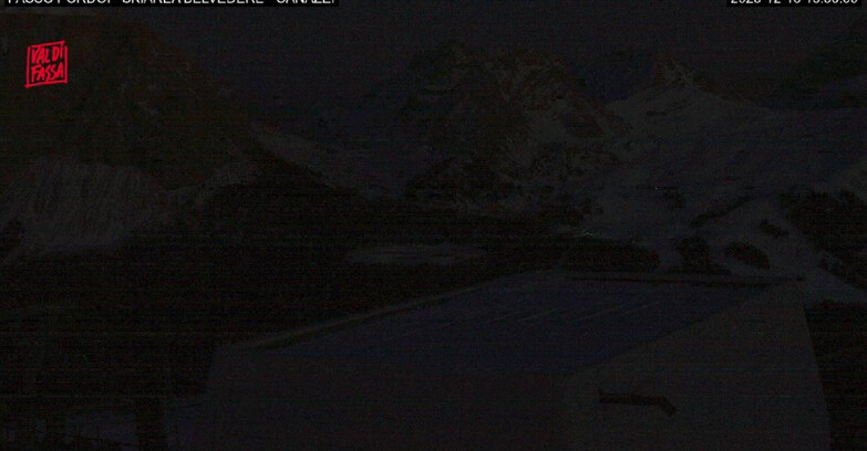 Webcam Campitello-Mazzin-Col Rodella  - Canazei - Belvedere - Skiarea Belvedere