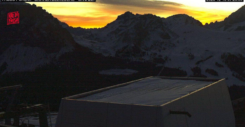 Webcam Campitello-Mazzin-Col Rodella  - Canazei - Belvedere - Skiarea Belvedere