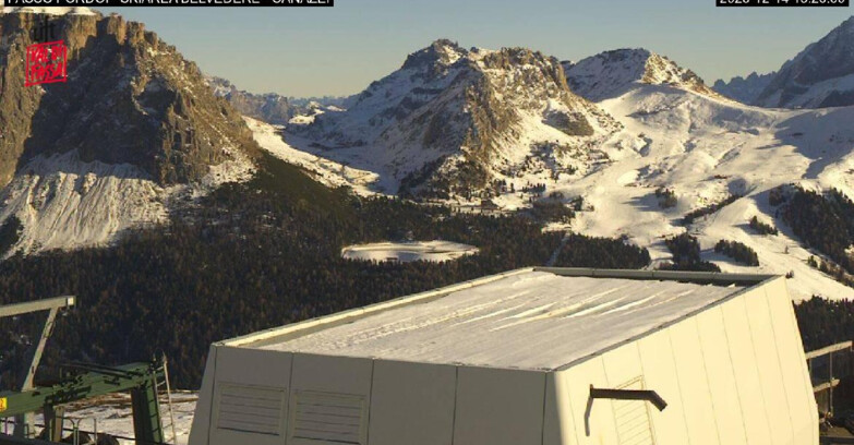 Webcam Campitello-Mazzin-Col Rodella  - Canazei - Belvedere - Skiarea Belvedere