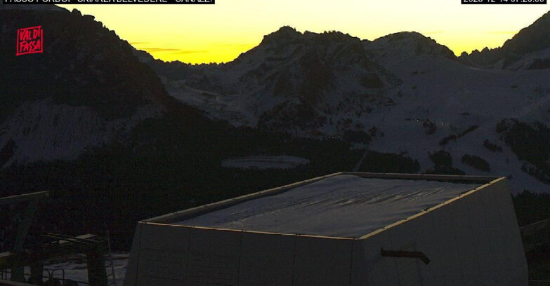 Webcam Campitello-Mazzin-Col Rodella  - Canazei - Belvedere - Skiarea Belvedere