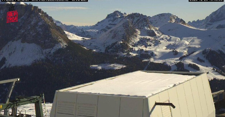 Webcam Campitello-Mazzin-Col Rodella  - Canazei - Belvedere - Skiarea Belvedere