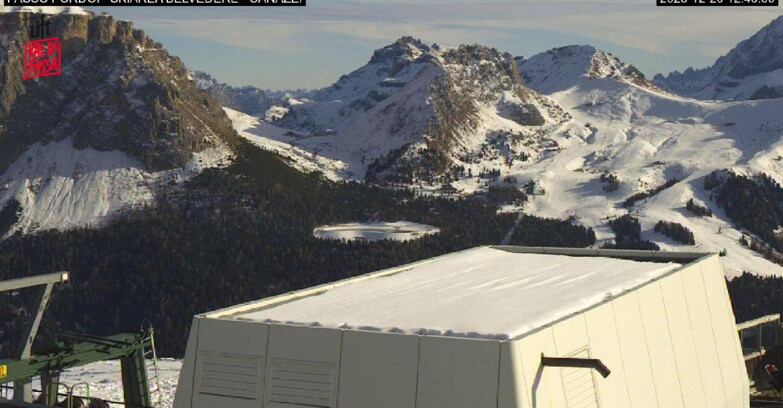 Webcam Campitello-Mazzin-Col Rodella  - Canazei - Belvedere - Skiarea Belvedere