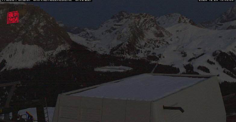 Webcam Campitello-Mazzin-Col Rodella  - Canazei - Belvedere - Skiarea Belvedere