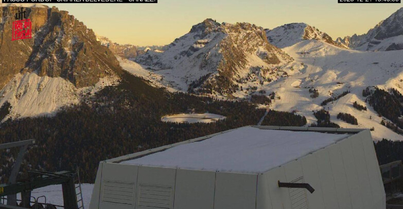 Webcam Кампителло-Маццин-Кол-Роделла  - Canazei - Belvedere - Skiarea Belvedere