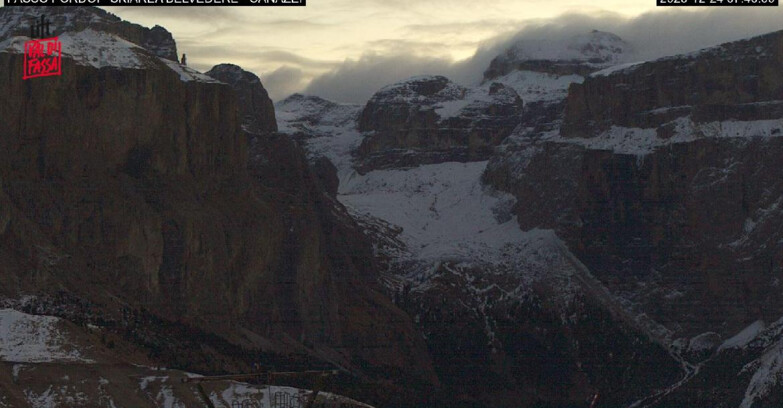 Webcam Campitello-Mazzin-Col Rodella - Canazei - Belvedere - Skiarea Belvedere