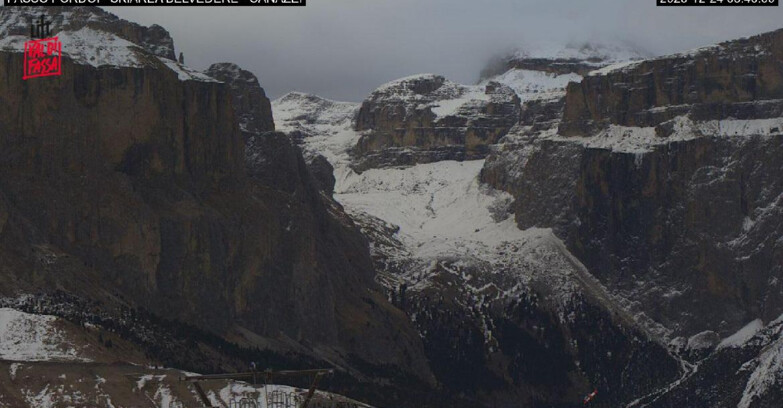 Webcam Campitello-Mazzin-Col Rodella - Canazei - Belvedere - Skiarea Belvedere