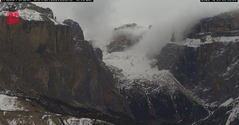 Webcam Campitello-Mazzin-Col Rodella - Canazei - Belvedere - Skiarea Belvedere