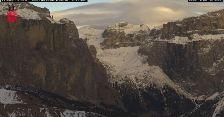 Webcam Campitello-Mazzin-Col Rodella  - Canazei - Belvedere - Skiarea Belvedere