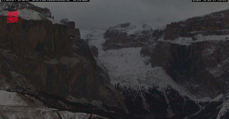 Webcam Campitello-Mazzin-Col Rodella  - Canazei - Belvedere - Skiarea Belvedere