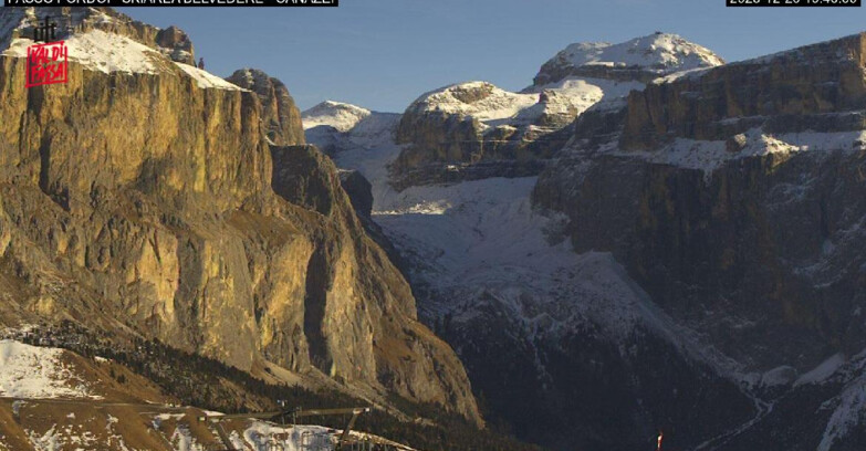 Webcam Campitello-Mazzin-Col Rodella  - Canazei - Belvedere - Skiarea Belvedere