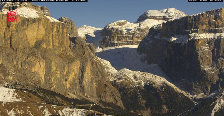 Webcam Campitello-Mazzin-Col Rodella  - Canazei - Belvedere - Skiarea Belvedere