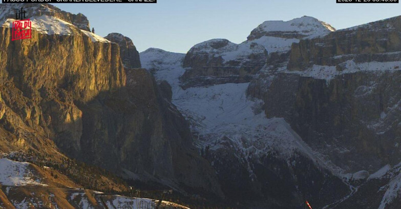 Webcam Campitello-Mazzin-Col Rodella  - Canazei - Belvedere - Skiarea Belvedere