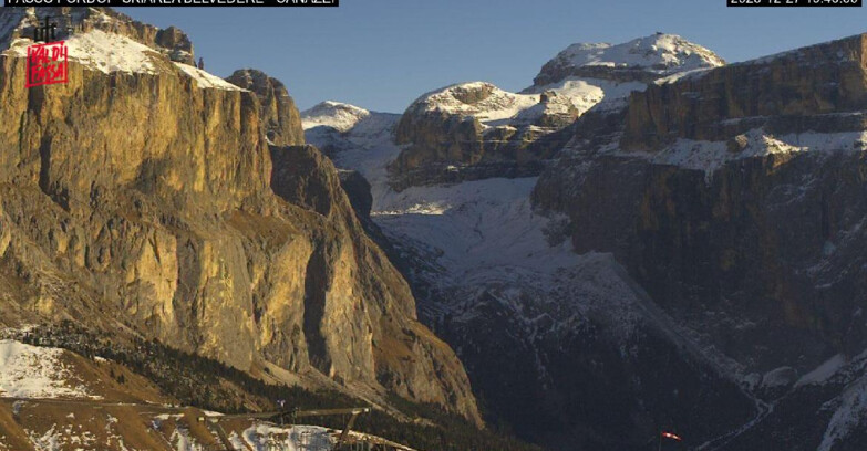 Webcam Campitello-Mazzin-Col Rodella  - Canazei - Belvedere - Skiarea Belvedere