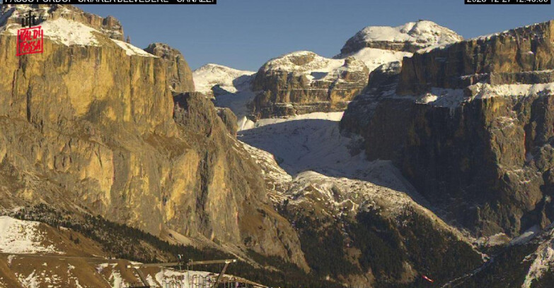 Webcam Campitello-Mazzin-Col Rodella  - Canazei - Belvedere - Skiarea Belvedere