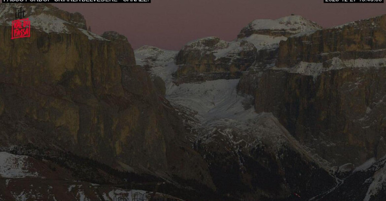 Webcam Campitello-Mazzin-Col Rodella  - Canazei - Belvedere - Skiarea Belvedere