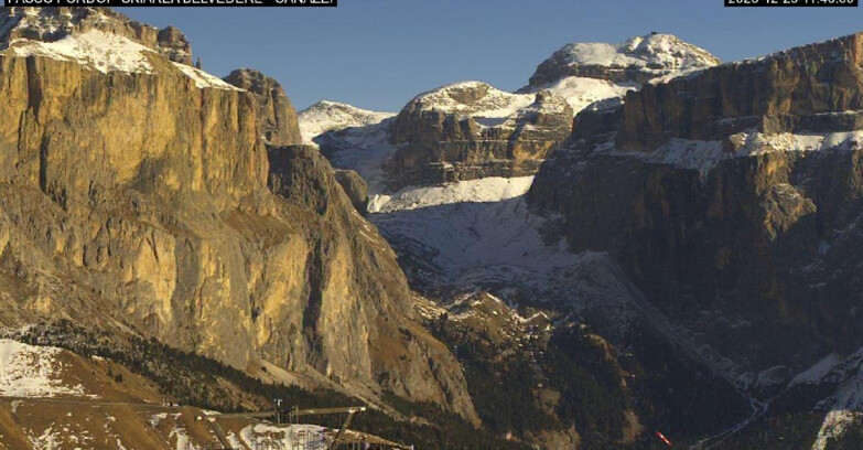 Webcam Campitello-Mazzin-Col Rodella  - Canazei - Belvedere - Skiarea Belvedere