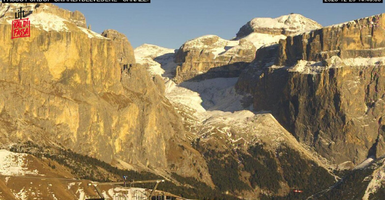 Webcam Campitello-Mazzin-Col Rodella - Canazei - Belvedere - Skiarea Belvedere