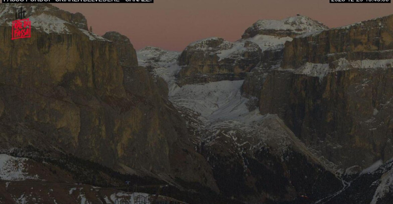 Webcam Campitello-Mazzin-Col Rodella - Canazei - Belvedere - Skiarea Belvedere