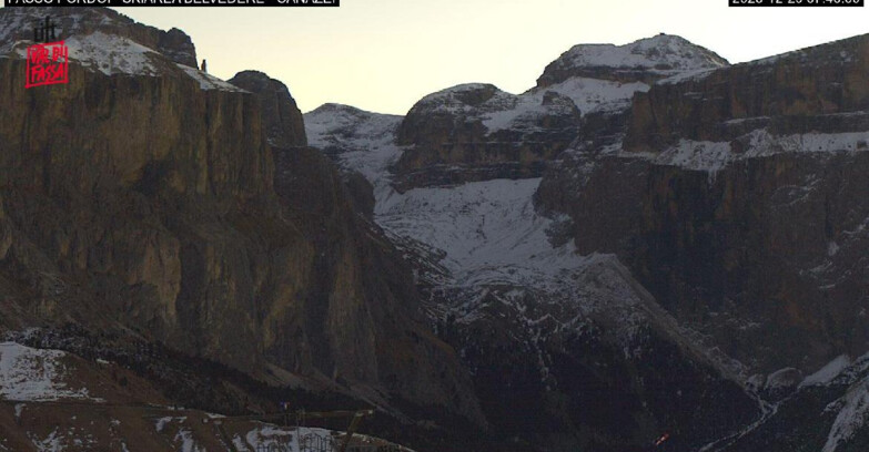 Webcam Campitello-Mazzin-Col Rodella  - Canazei - Belvedere - Skiarea Belvedere