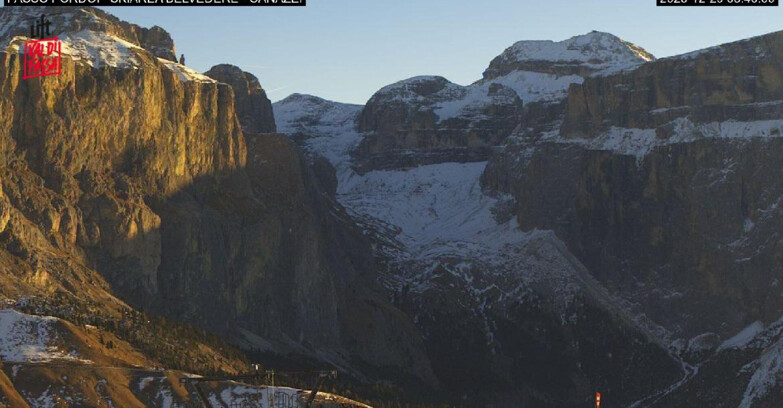 Webcam Campitello-Mazzin-Col Rodella  - Canazei - Belvedere - Skiarea Belvedere