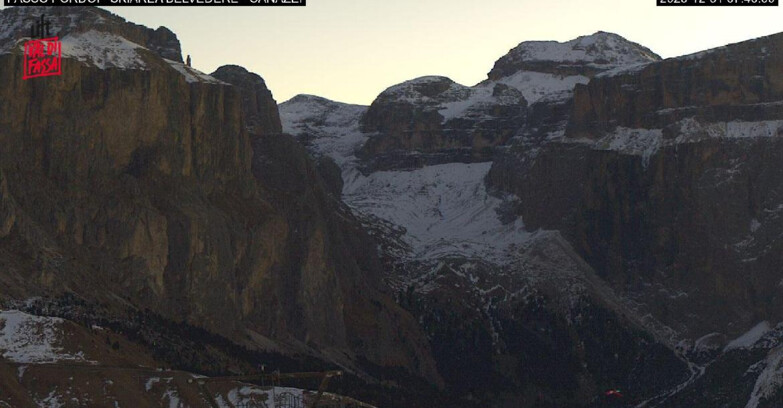 Webcam Campitello-Mazzin-Col Rodella - Canazei - Belvedere - Skiarea Belvedere