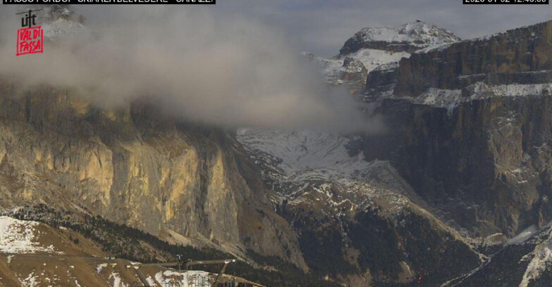 Webcam Campitello-Mazzin-Col Rodella - Canazei - Belvedere - Skiarea Belvedere
