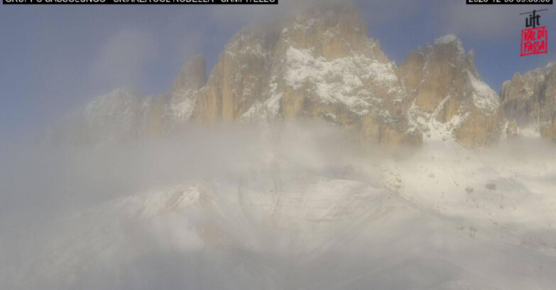 Webcam Кампителло-Маццин-Кол-Роделла  - Campitello di Fassa - Col Rodella - Gruppo del Sassolungo