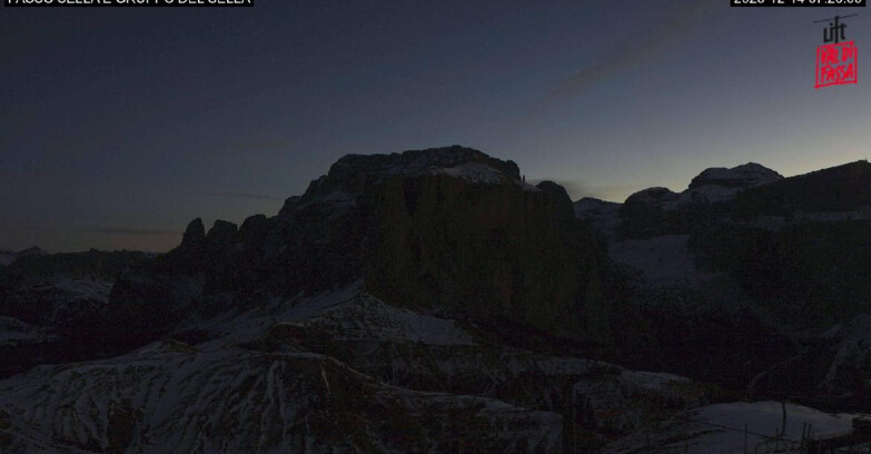 Webcam Campitello-Mazzin-Col Rodella  - Canazei - Passo Pordoi - Sass Pordoi