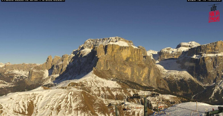 Webcam Campitello-Mazzin-Col Rodella - Canazei - Passo Pordoi - Sass Pordoi