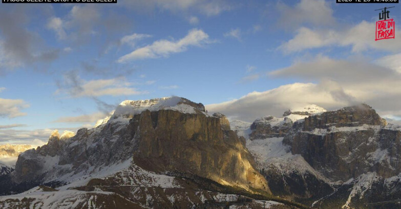 Webcam Campitello-Mazzin-Col Rodella  - Canazei - Passo Pordoi - Sass Pordoi
