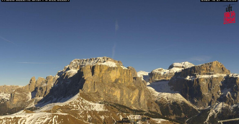 Webcam Campitello-Mazzin-Col Rodella - Canazei - Passo Pordoi - Sass Pordoi