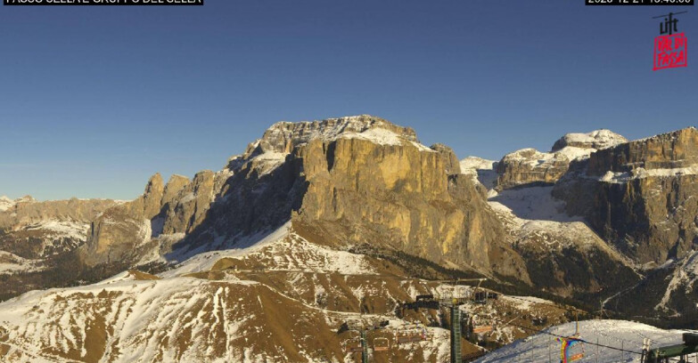 Webcam Кампителло-Маццин-Кол-Роделла  - Campitello di Fassa - Canazei - Gruppo del Sella