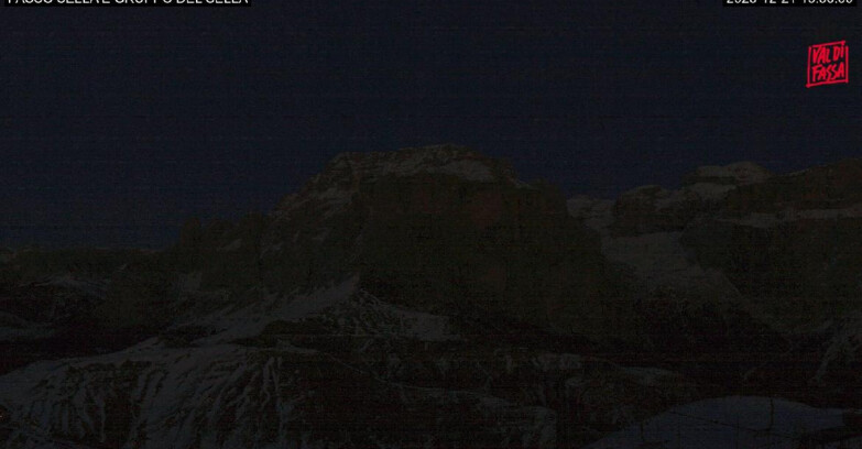 Webcam Кампителло-Маццин-Кол-Роделла  - Campitello di Fassa - Canazei - Gruppo del Sella