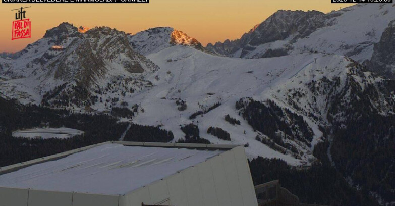 Webcam Campitello-Mazzin-Col Rodella  - Canazei - Marmolada