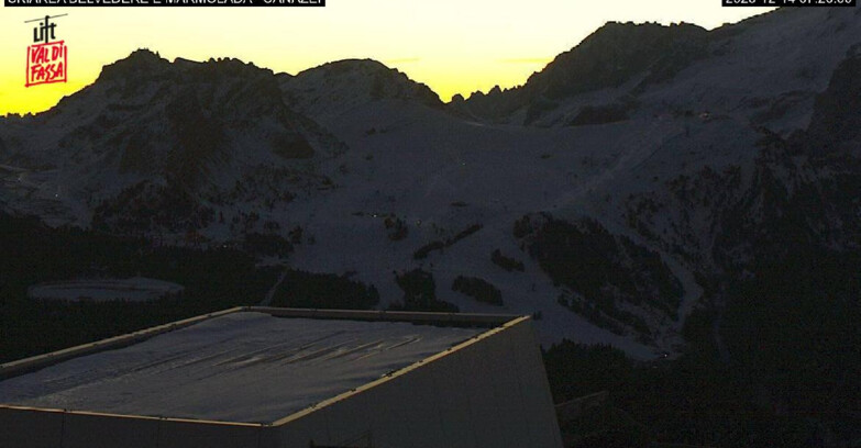 Webcam Campitello-Mazzin-Col Rodella  - Canazei - Marmolada