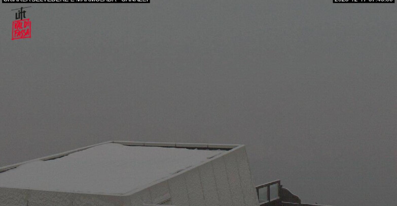 Webcam Campitello-Mazzin-Col Rodella  - Canazei - Marmolada