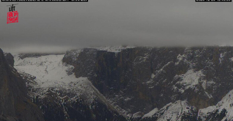 Webcam Campitello-Mazzin-Col Rodella  - Canazei - Marmolada