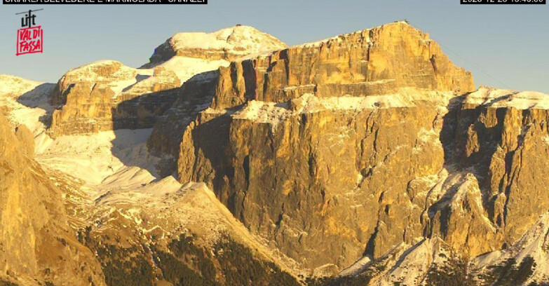 Webcam Campitello-Mazzin-Col Rodella  - Canazei - Marmolada