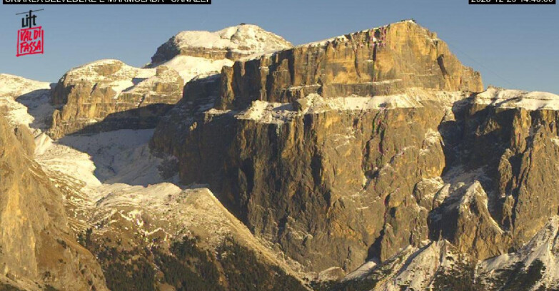 Webcam Campitello-Mazzin-Col Rodella - Canazei - Marmolada