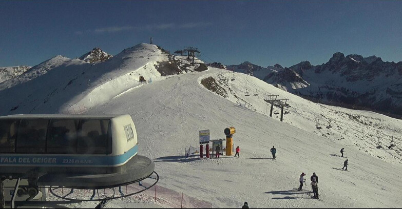 Webcam Pozza di Fassa-Aloch-Buffaure  - Col de Valvacin - Stazione a Monte