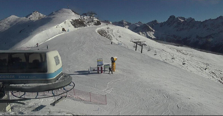 Webcam Pozza di Fassa-Aloch-Buffaure - Col de Valvacin - Stazione a Monte