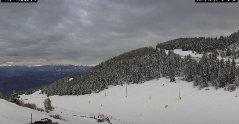Webcam Монте-Бондоне  - Slope Cordela and snowpark